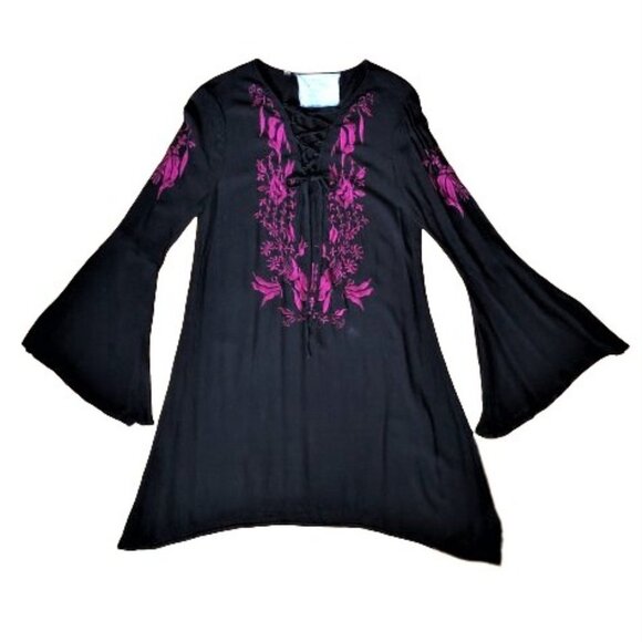 California Moonrise boho hippie embroidered bell sleeves lace up dress - Picture 8 of 14